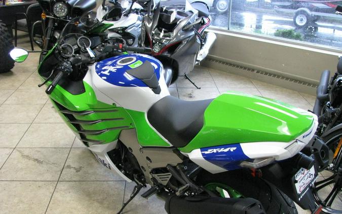 2024 Kawasaki Ninja® ZX™-14R 40th Anniversary Edition ABS