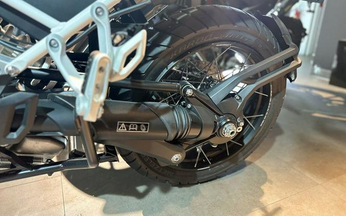 2024 Triumph Tiger 1200 Rally Explorer Matt Khaki Green Rally Explorer