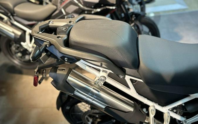 2024 Triumph Tiger 1200 Rally Explorer Matt Khaki Green Rally Explorer