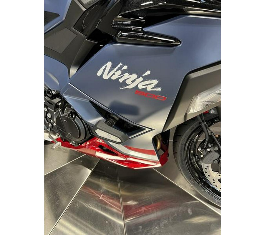 2026 Kawasaki Ninja® 500 SE ABS