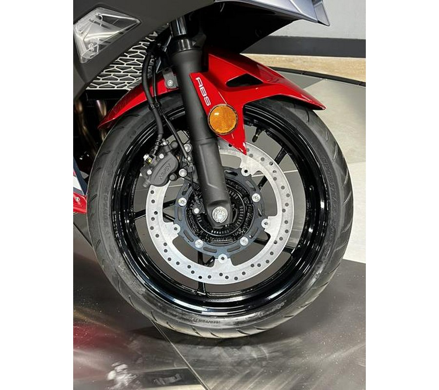 2026 Kawasaki Ninja® 500 SE ABS