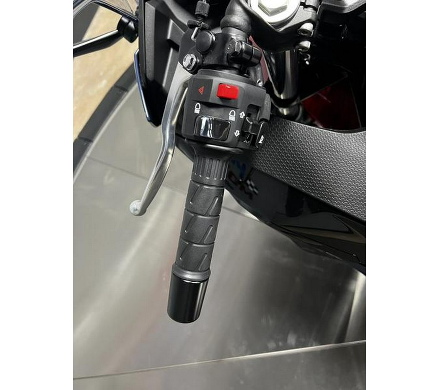 2026 Kawasaki Ninja® 500 SE ABS