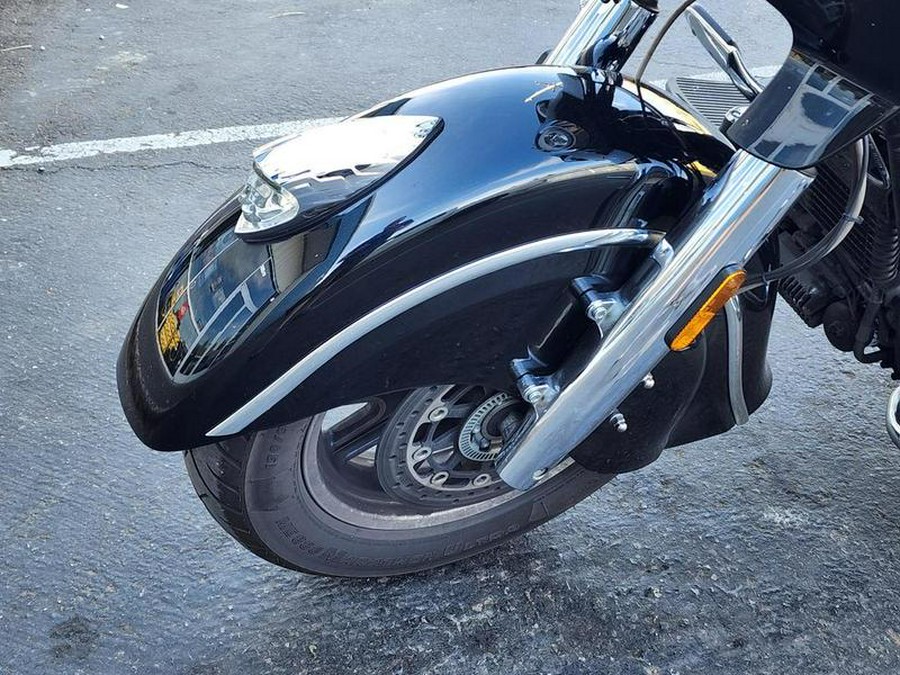 2017 Indian Motorcycle® Chieftain® Limited Thunder Black