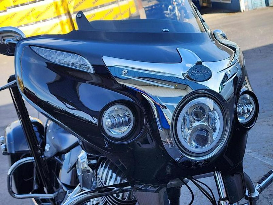 2017 Indian Motorcycle® Chieftain® Limited Thunder Black