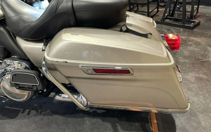 2018 Harley-Davidson Touring FLHTCU - Electra Glide Ultra Classic