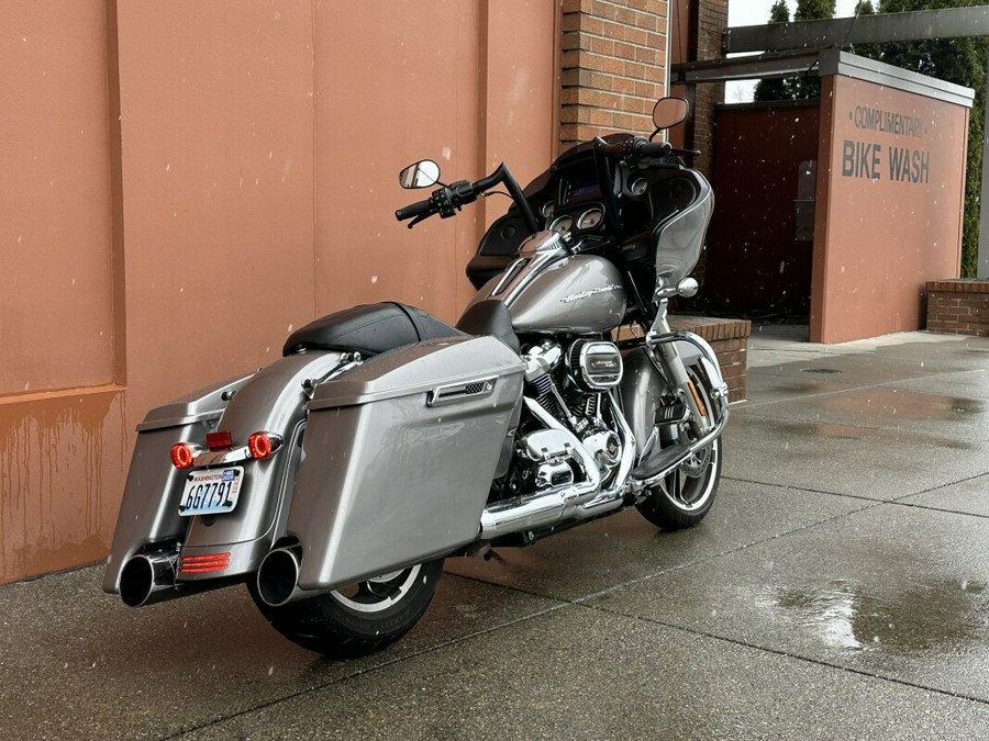 Harley-Davidson® Road Glide® Billet Silver