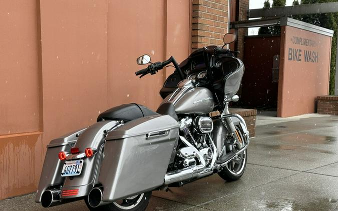 Harley-Davidson® Road Glide® Billet Silver