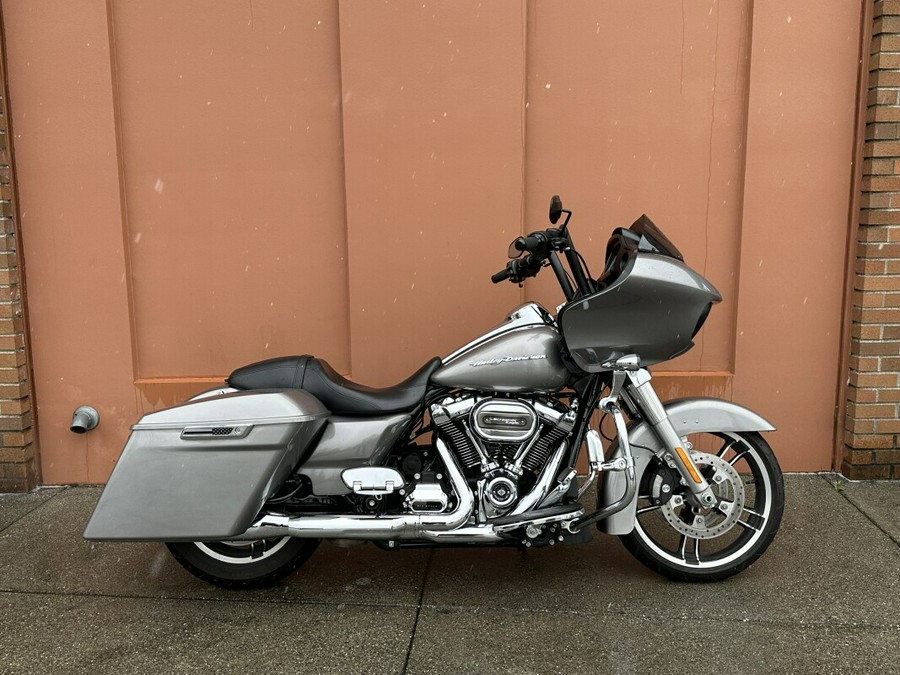 Harley-Davidson® Road Glide® Billet Silver