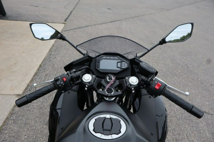 2026 Kawasaki Ninja® 500