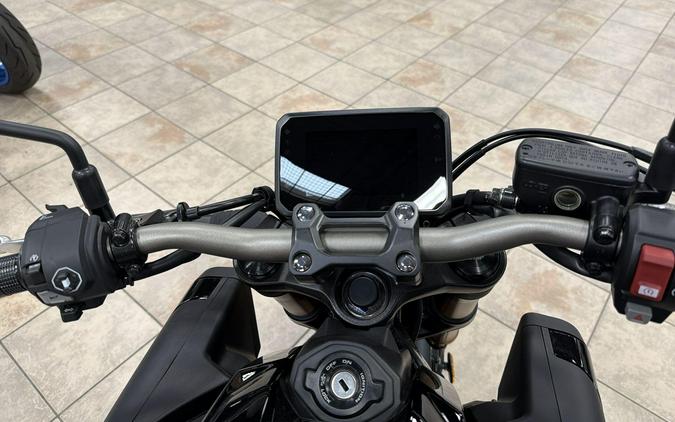 2026 Honda CB650R E-CLUTCH
