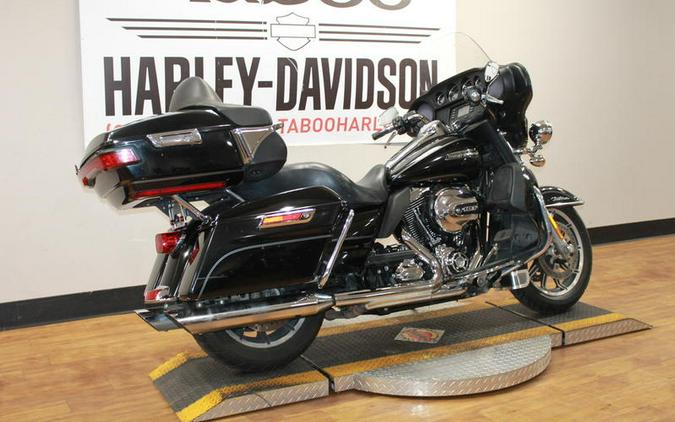 2015 Harley-Davidson® FLHTCU - Electra Glide® Ultra Classic®