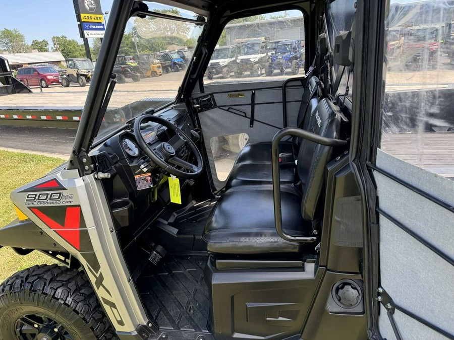 2019 Polaris® Ranger XP® 900 EPS Premium Silver Pearl