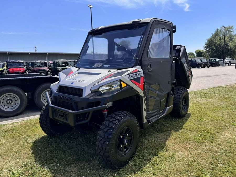 2019 Polaris® Ranger XP® 900 EPS Premium Silver Pearl