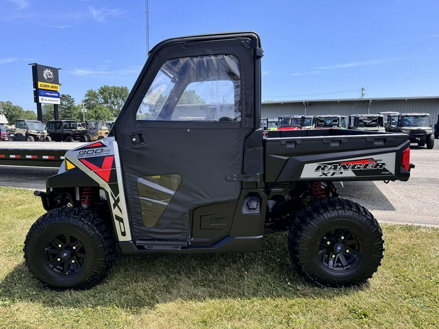 2019 Polaris® Ranger XP® 900 EPS Premium Silver Pearl