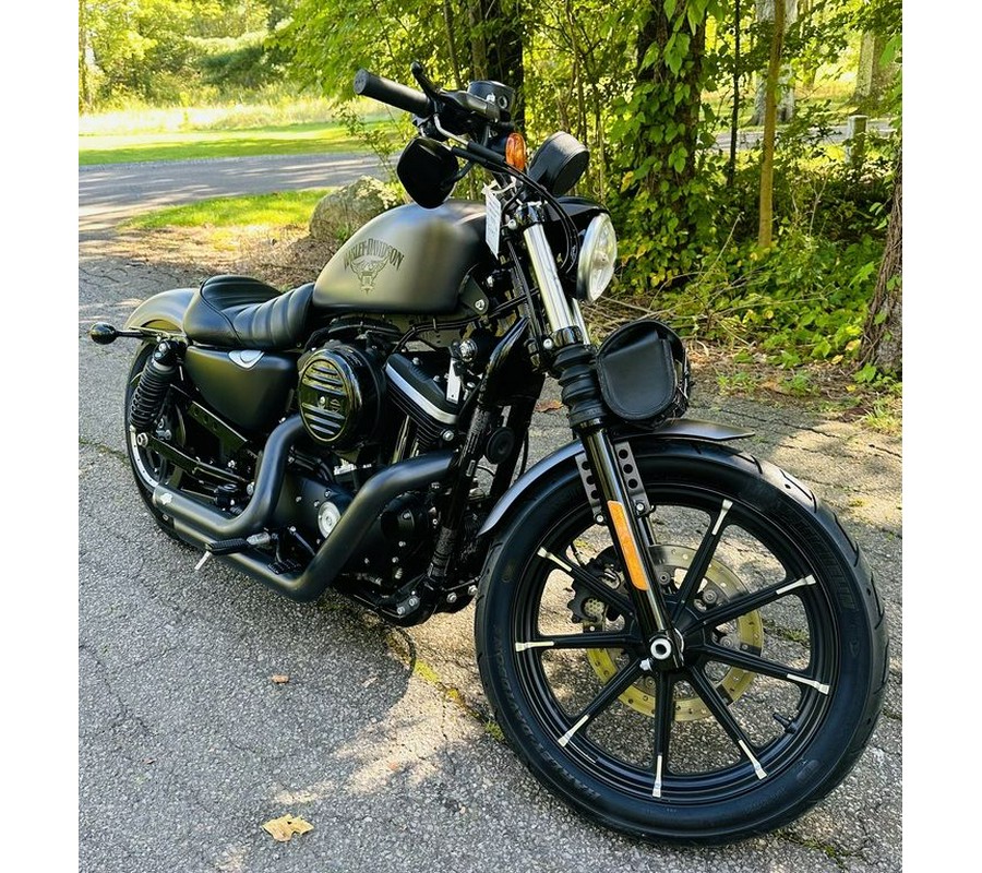 2016 Harley-Davidson® XL883N - Sportster® Iron 883™