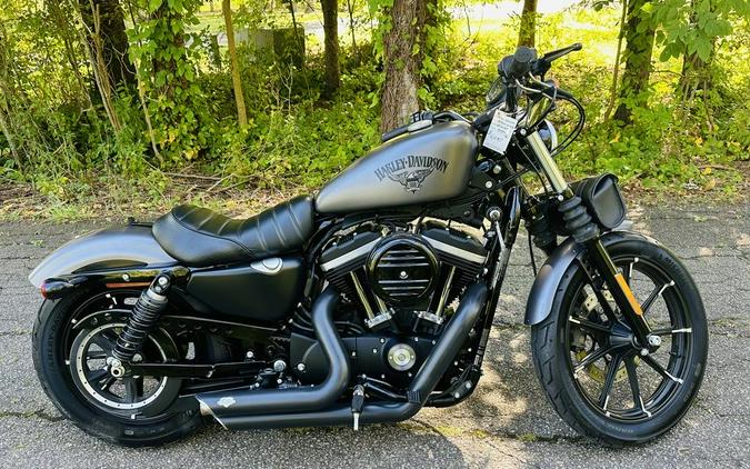 2016 Harley-Davidson® XL883N - Sportster® Iron 883™