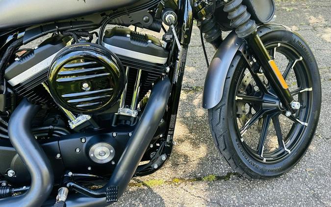 2016 Harley-Davidson® XL883N - Sportster® Iron 883™