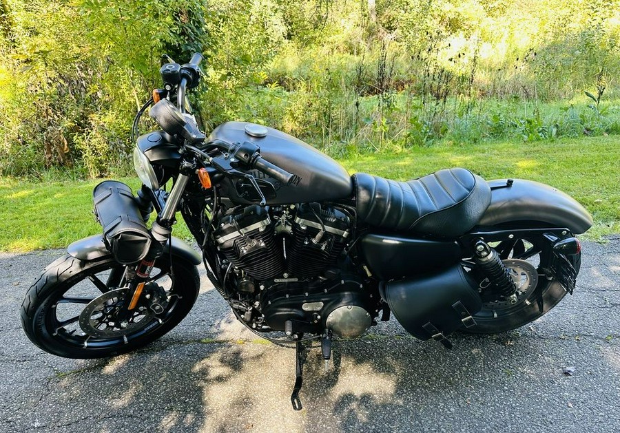 2016 Harley-Davidson® XL883N - Sportster® Iron 883™