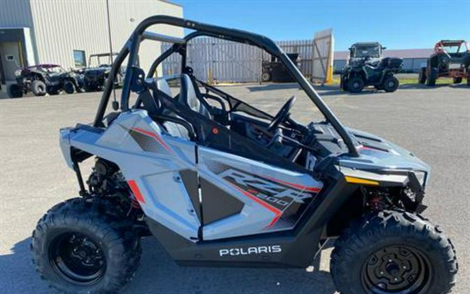 2024 Polaris RZR 200 EFI