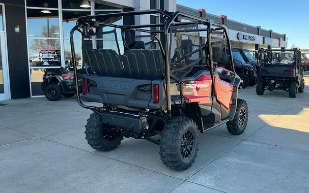 2025 Honda Pioneer 1000-5 Deluxe