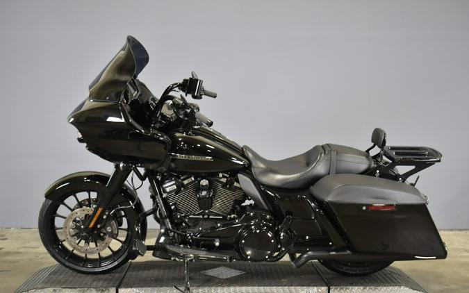 2018 Harley-Davidson Road Glide Special Vivid Black