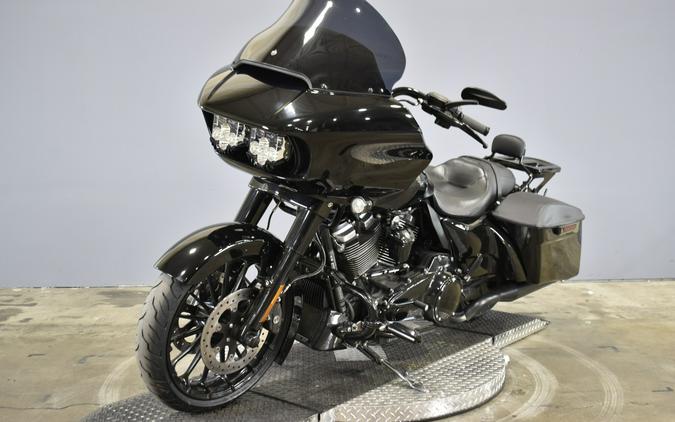 2018 Harley-Davidson Road Glide Special Vivid Black