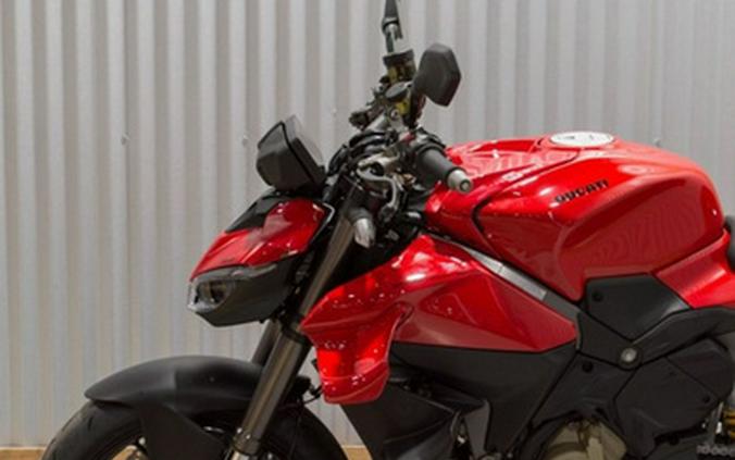 2026 Ducati Streetfighter V4 V4