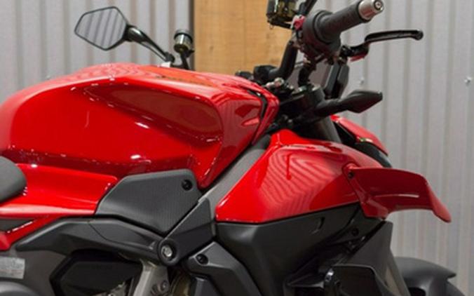 2026 Ducati Streetfighter V4 V4