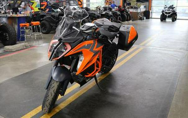 2023 KTM 1290 SUPER DUKE GT