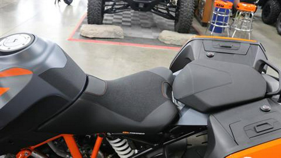 2023 KTM 1290 SUPER DUKE GT