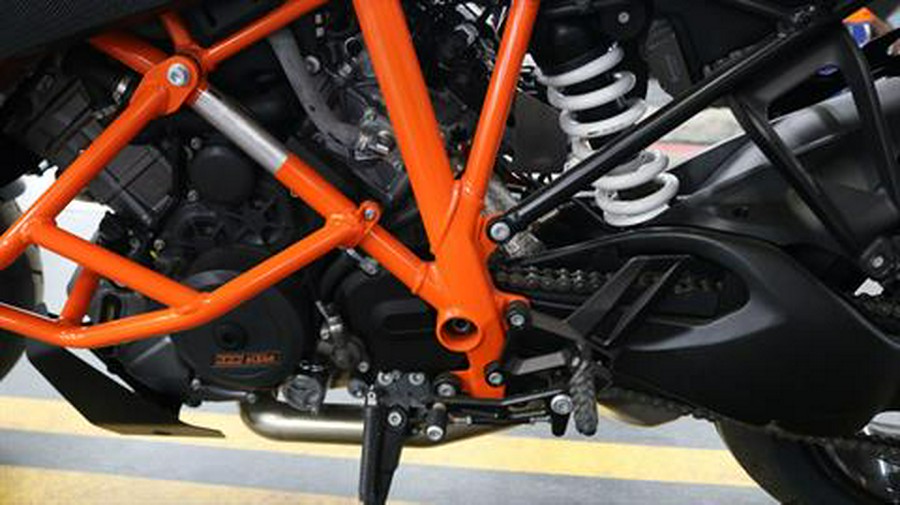 2023 KTM 1290 SUPER DUKE GT