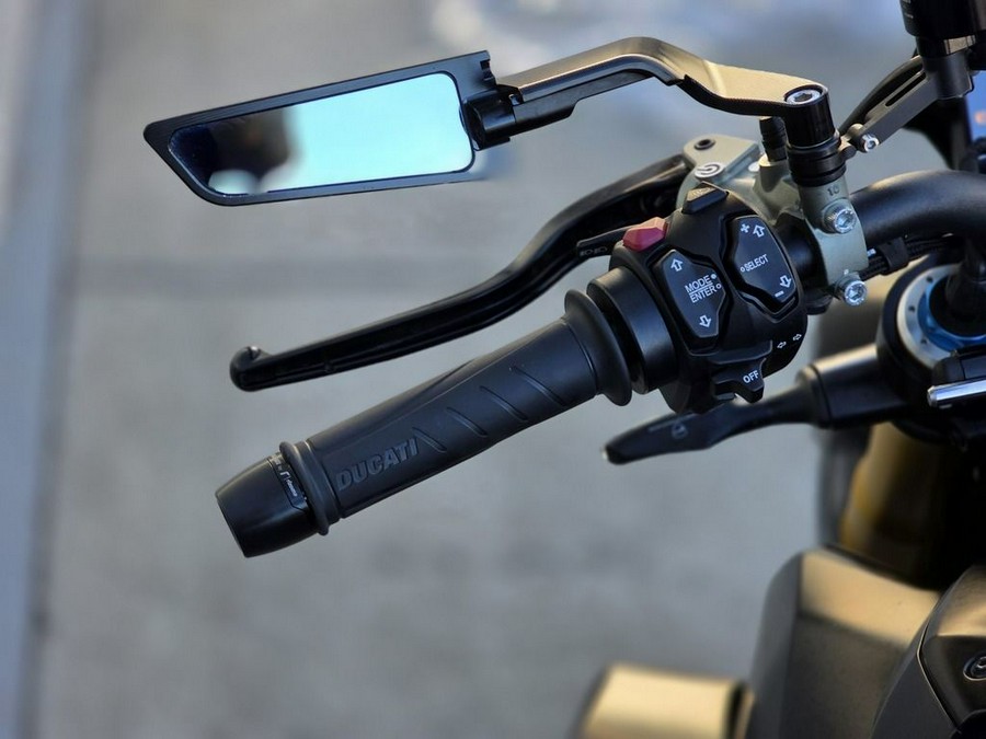 2021 Ducati Streetfighter V4 S