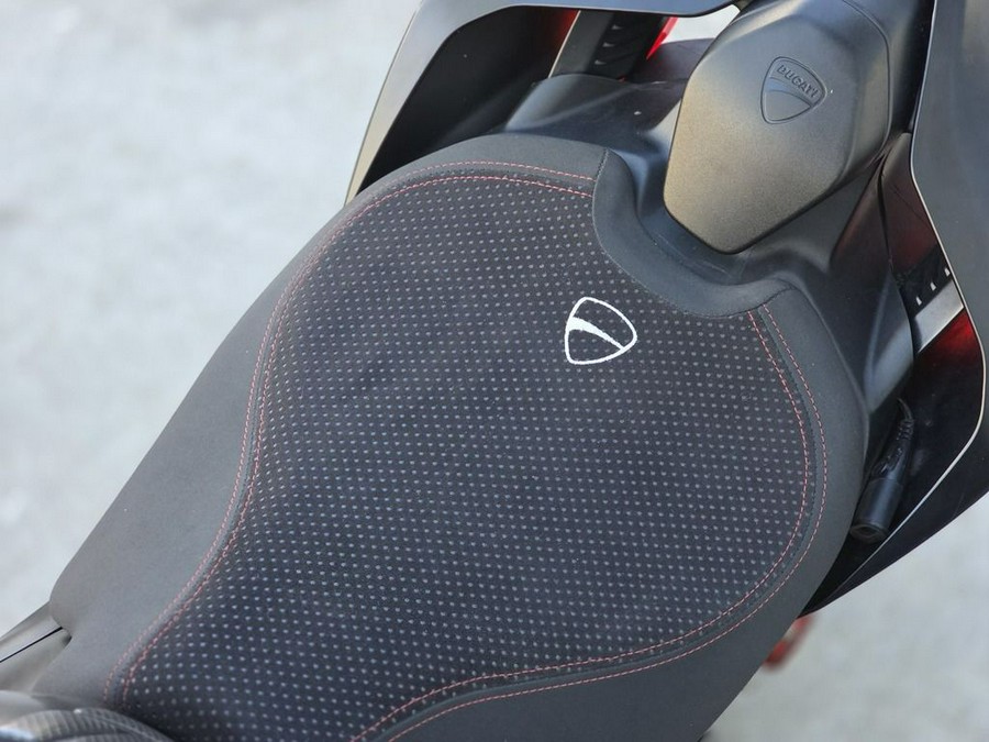 2021 Ducati Streetfighter V4 S
