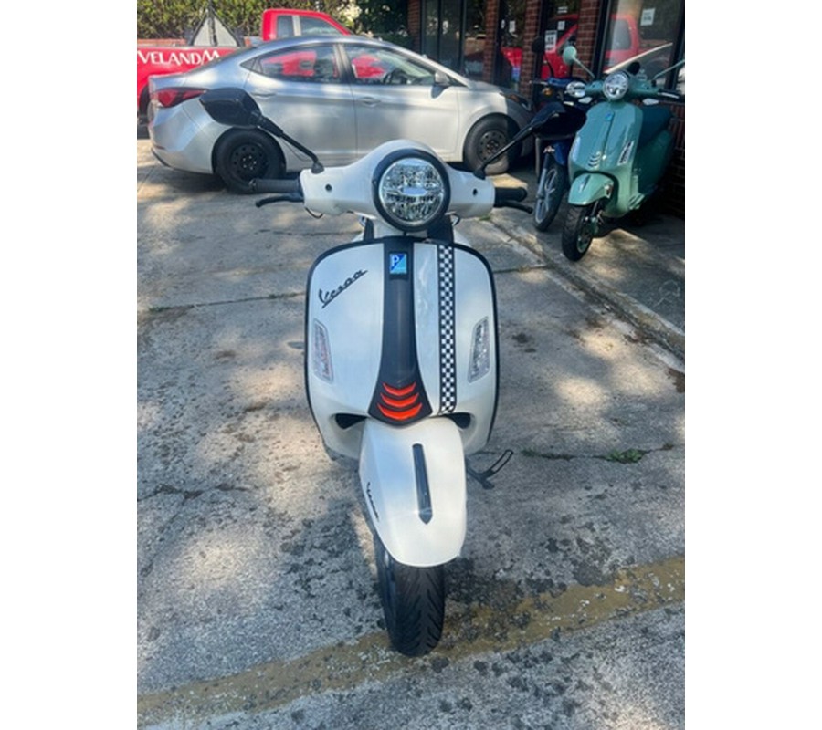 2023 Vespa GTS Super 300