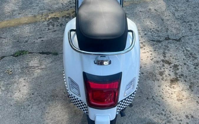 2023 Vespa GTS Super 300