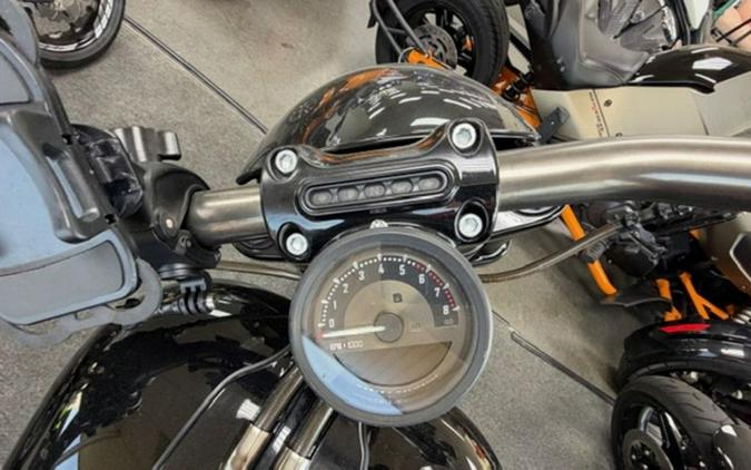 2016 Harley-Davidson Softail FXSE - CVO Pro Street Breakout