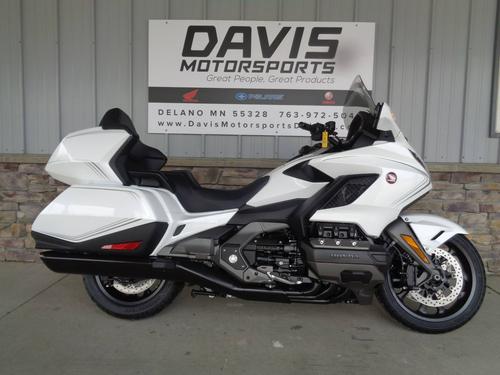 2020 Honda Gold Wing Tour DCT Test Review...