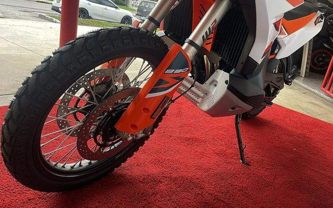 2024 KTM 890 Adventure R