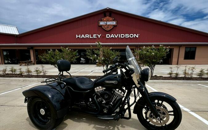 2016 Harley-Davidson Freewheeler Vivid Black