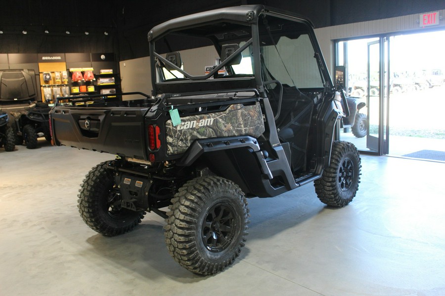 2025 Can-Am SSV DEFENDER XT HD10