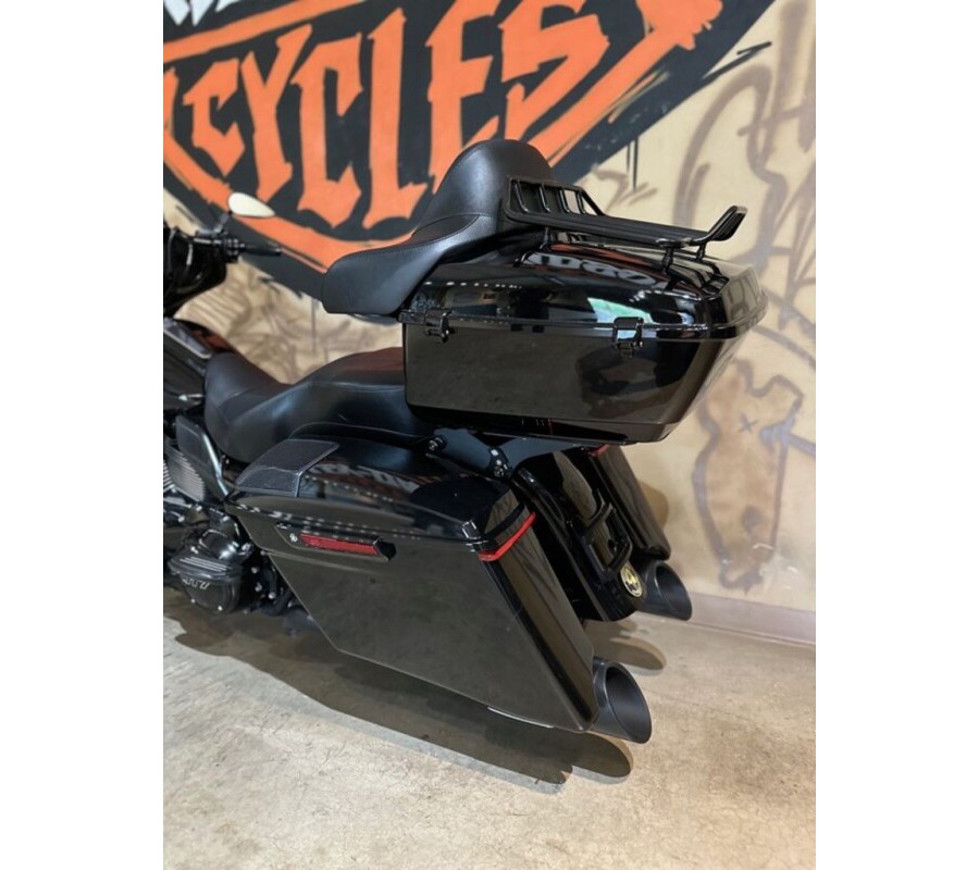 FLHXS 2020 Street Glide® Special