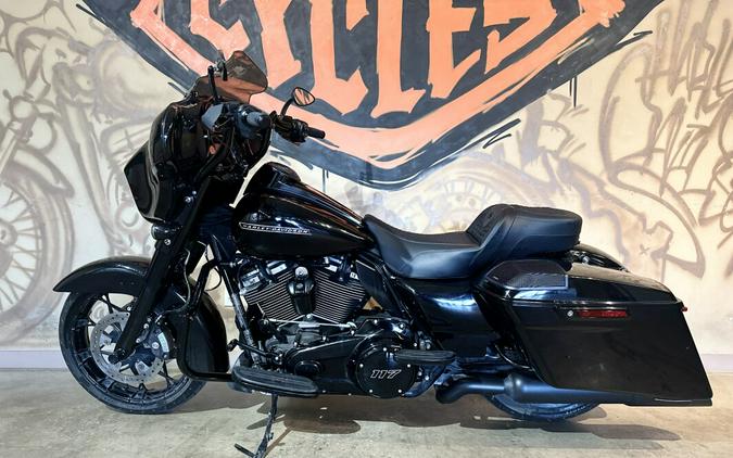 FLHXS 2020 Street Glide® Special
