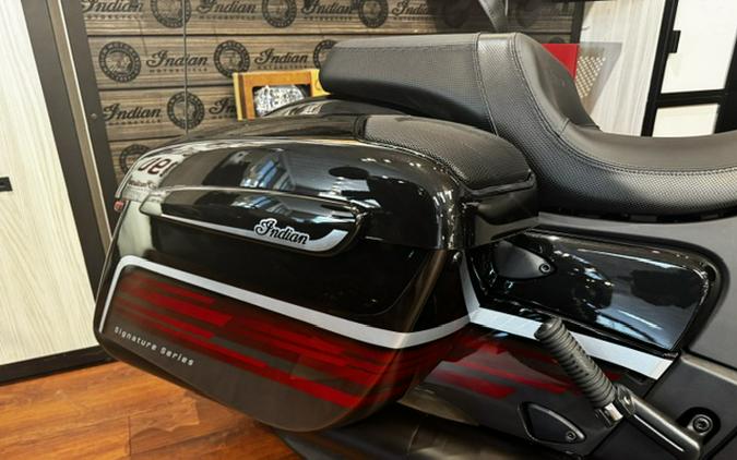 2026 Indian Motorcycle® Challenger 112 Dark Horse® Signature Series