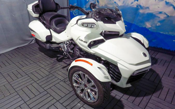 2017 Can-Am® Spyder® F3 Limited 6-Speed Semi-Automatic (SE6)