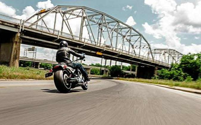 2016 Harley-Davidson Breakout®