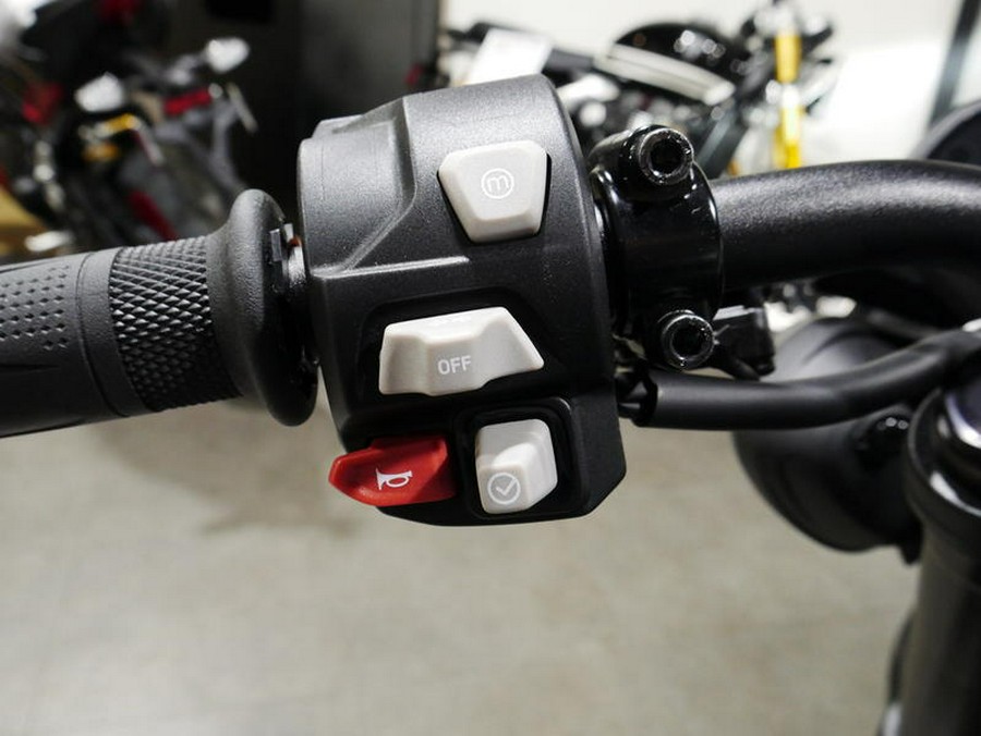2025 Triumph Street Triple 765 RS Phantom Black