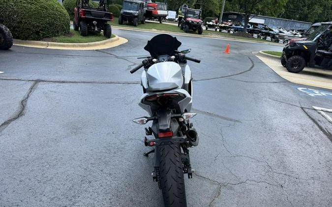 2025 Kawasaki Ninja® 500