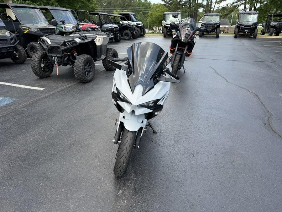 2025 Kawasaki Ninja® 500