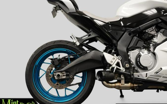 2025 CF MOTO 675 SS