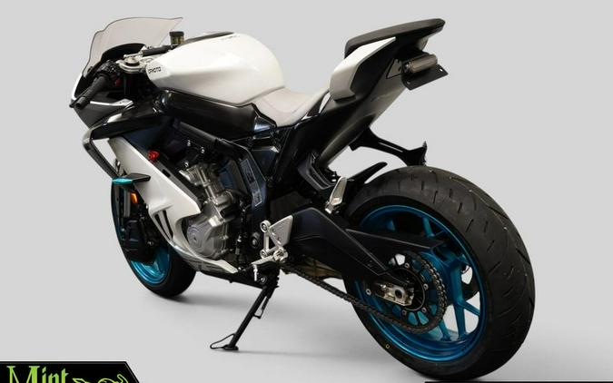 2025 CF MOTO 675 SS